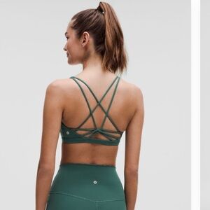 Lululemon Nulu Strappy Scoop-Neck Bra *Light Support A/B